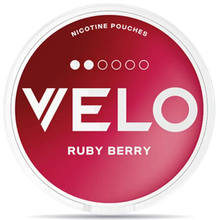 VELO Ruby Berry Slim nicotine pouches can with sweet tarty berry flavour.